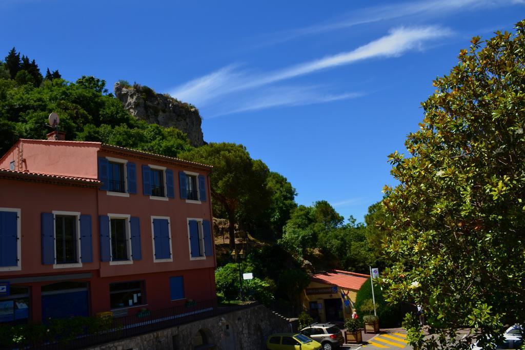 Arc En Ciel Hotel